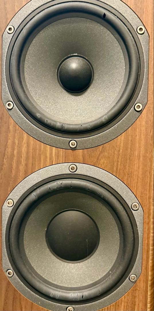 う*に様 FOCAL CHORUS 726 スピーカー