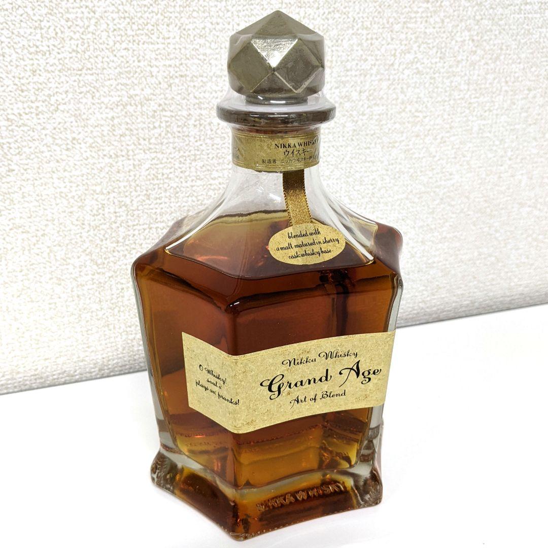 ニッカ　グランドエイジ　美品　660ml45%　古酒未開栓　箱あり