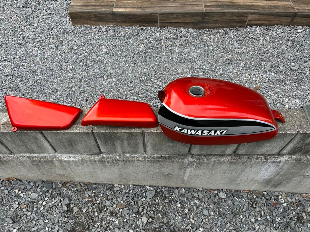 s*a様 250tr タンク　サイドカバー