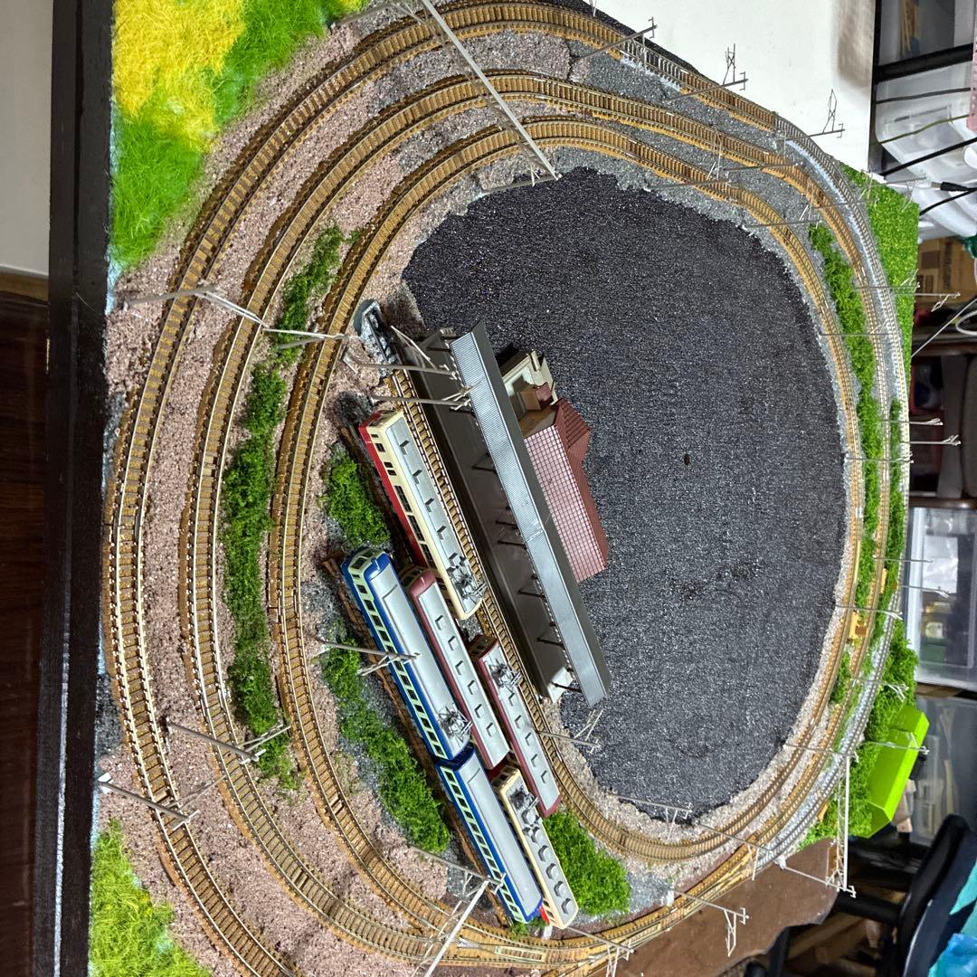 Nゲージ 鉄道模型 円形レイアウト