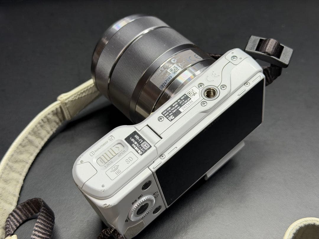 SONY α NEX-3 ミラーレス一眼 デジタルカメラ