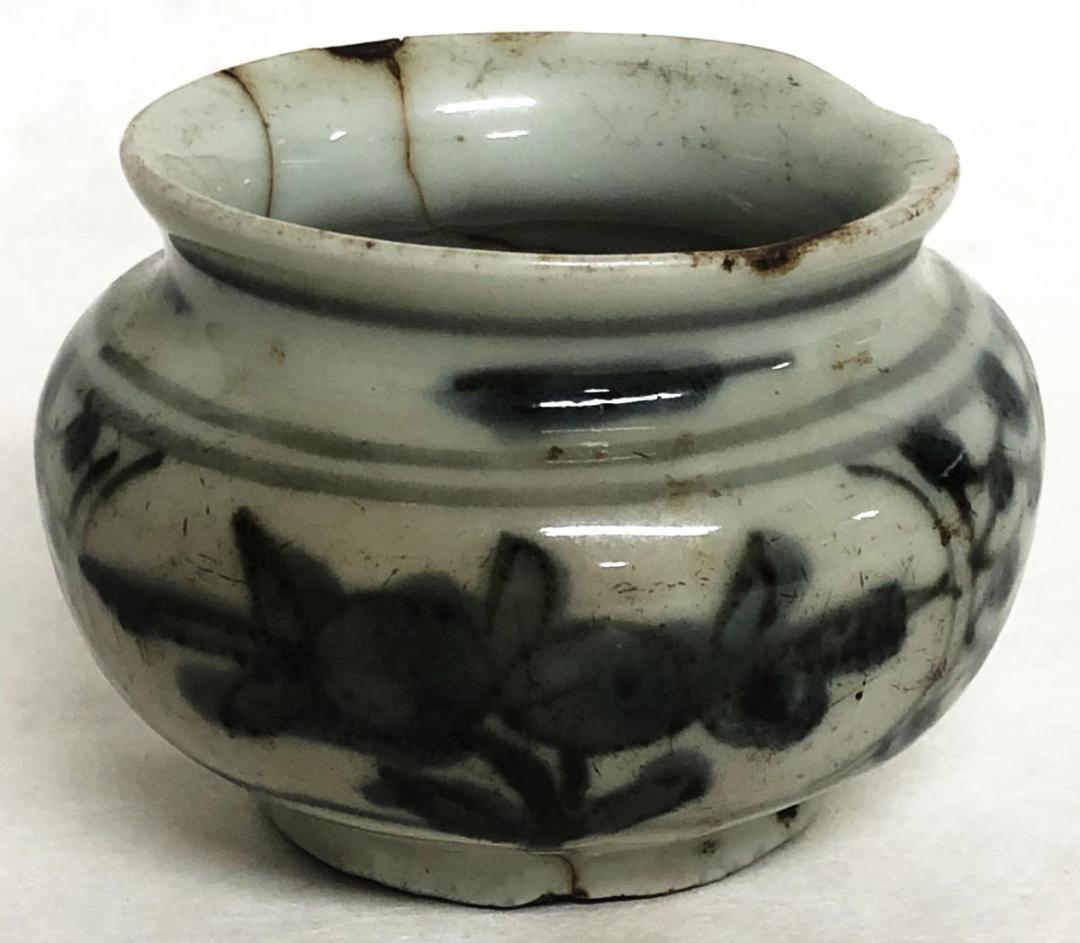 明時代 呉須染付唐草紋様小壷 青花 ウブ品 発掘品焼物 入手困難 WWTT193