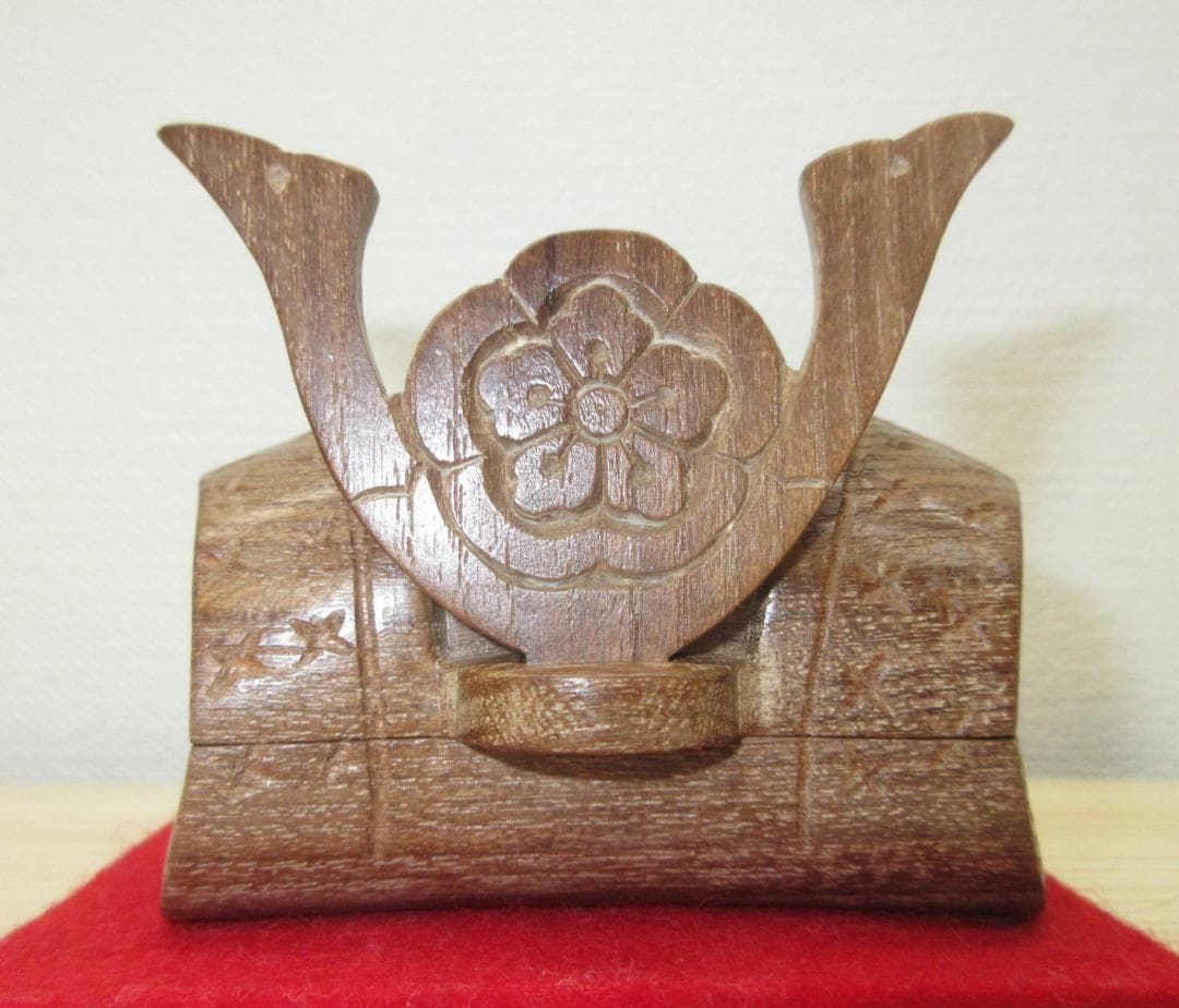 送料込【逢絢亭】茶道具 香合 桑地 兜の形 内金箔塗 木製 川本光春 共箱入り