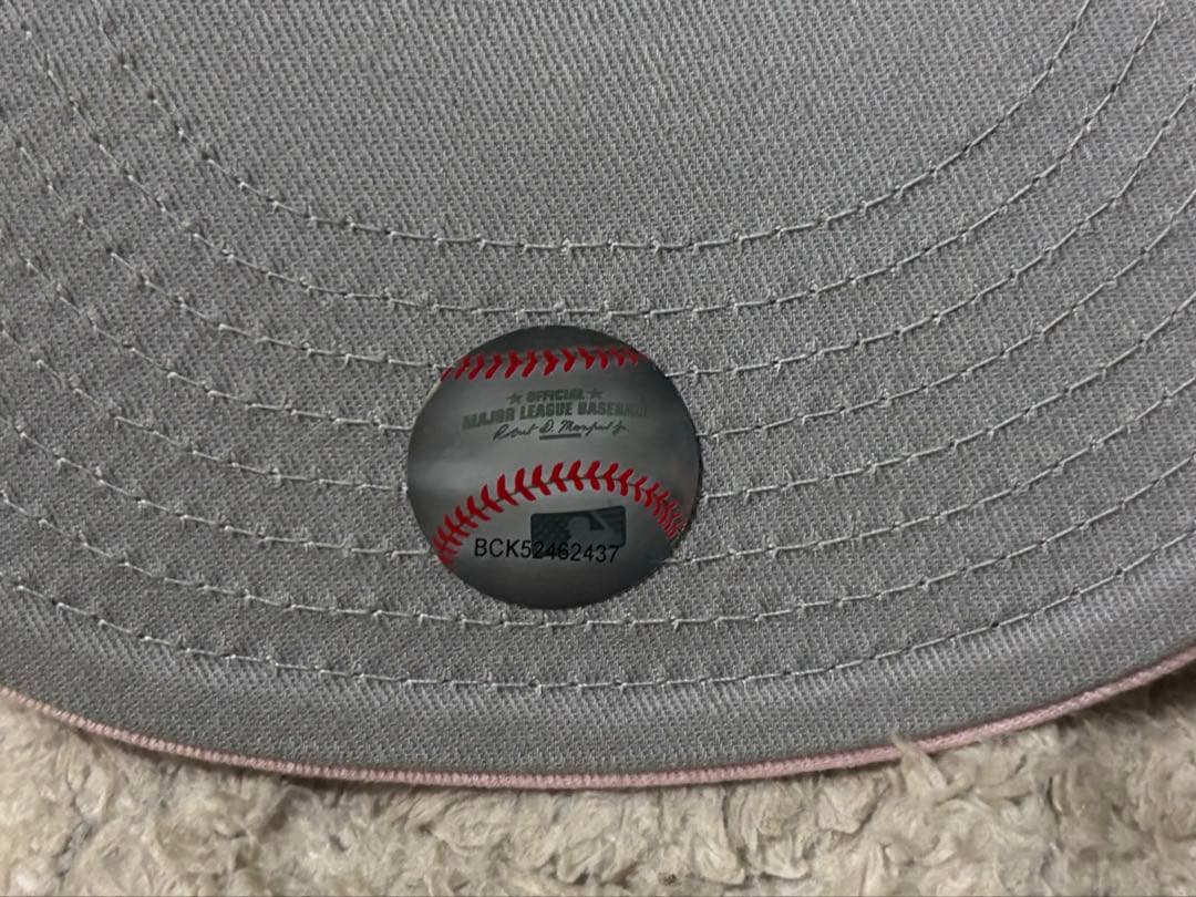 【限定デザイン品】New Era トロント　ブルージェイズ　キャップ　ピンク