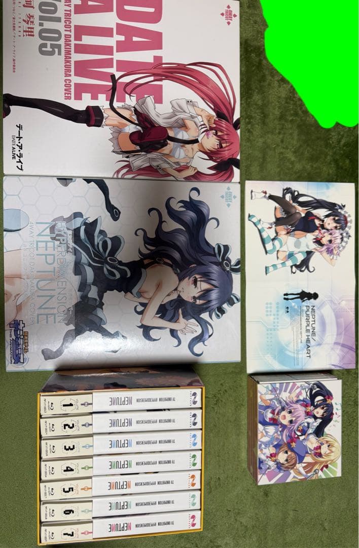 b*須様 【大量】ネプテューヌ関連商品 BD+特典ケース4種+タペストリー20本