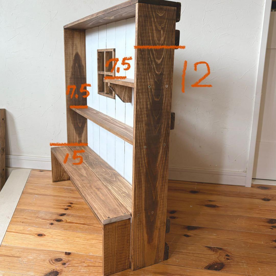 小さな窓の飾り棚　什器　ガーデン雑貨