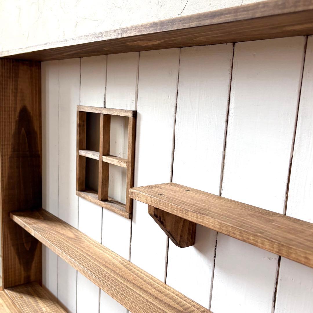 小さな窓の飾り棚　什器　ガーデン雑貨