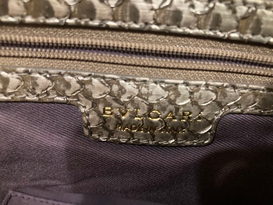 【超美品】ブルガリ パイソン バッグ　ストラップ、シリアルナンバー保存袋付き