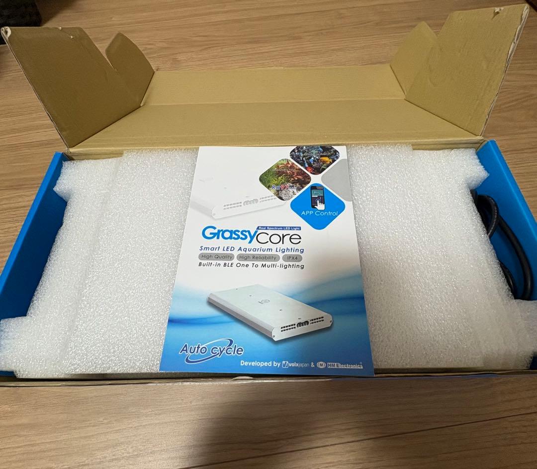 ボルクスジャパン　グラッシーコア フレッシュ　水草水槽用LEDライト