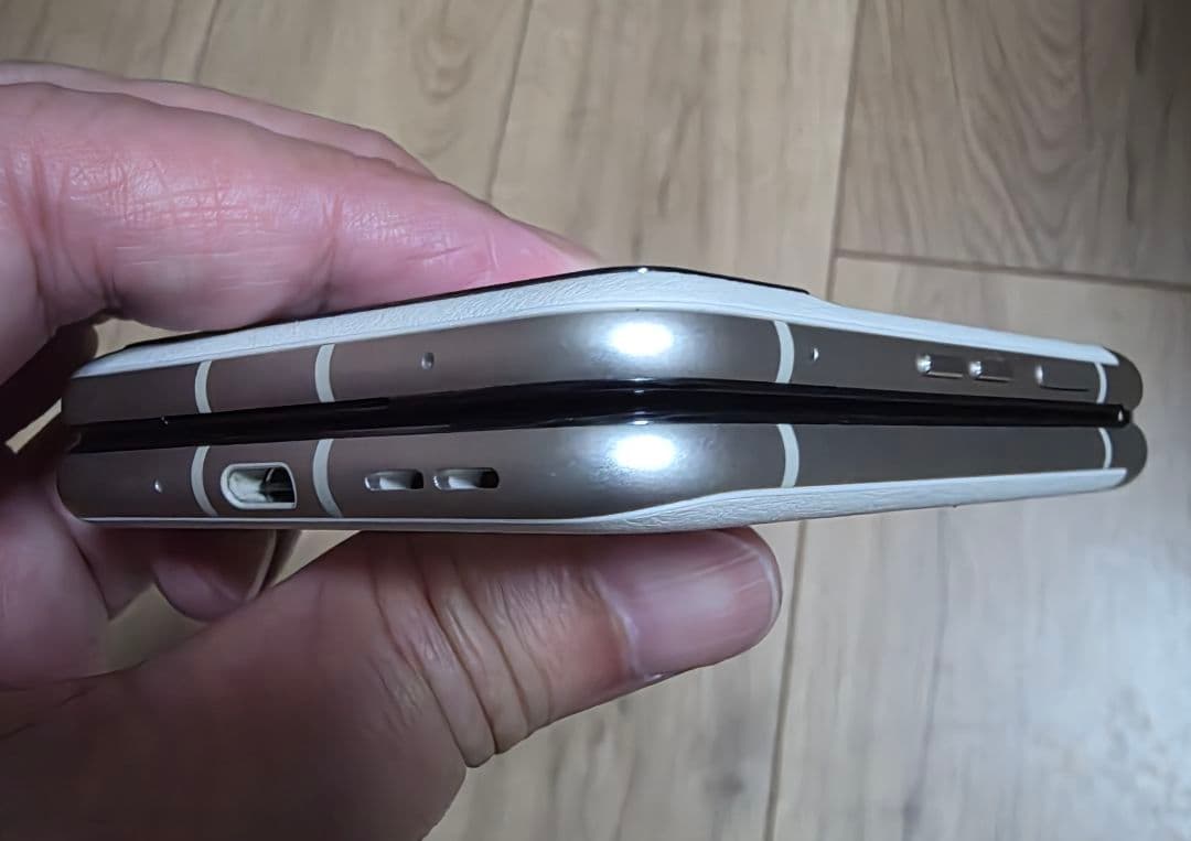 Motorola razr 40 バニラクリーム 256GB