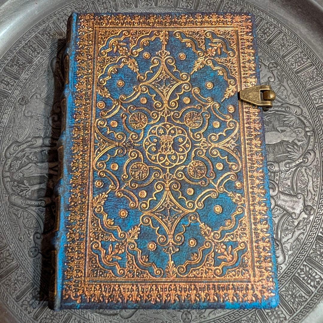 【1点物】ファウスト博士の秘蔵書〜黒いカラス〜精霊召喚魔術書 アストラルの護符版