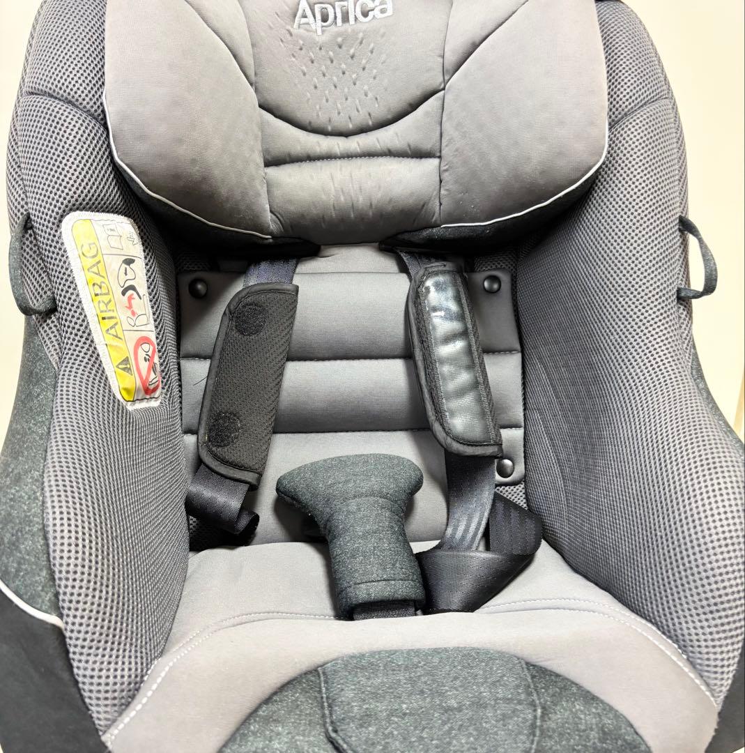 アップリカ　クルリラプレミアム　チャイルドシート　ISOFIX対応