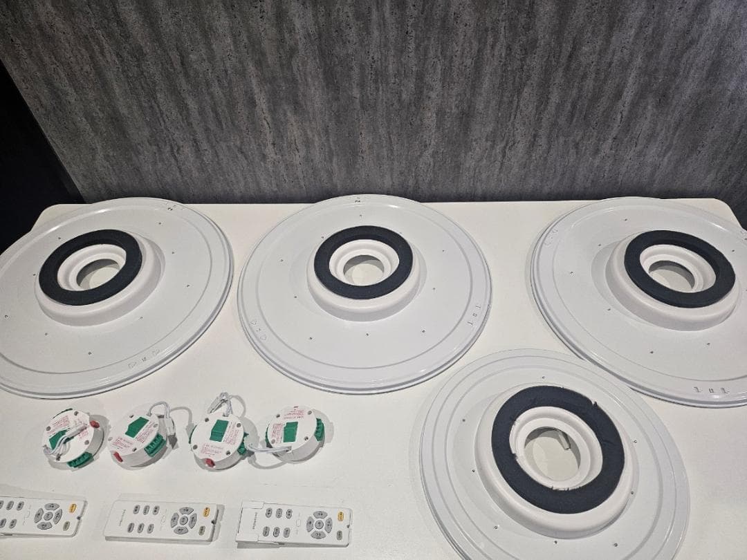 L*e様 SwitchBot シーリングライト W2612210 3個 W261