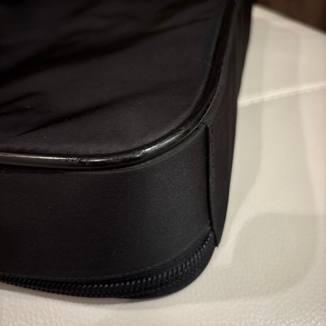 PRADA ブラック ビジネスバッグ