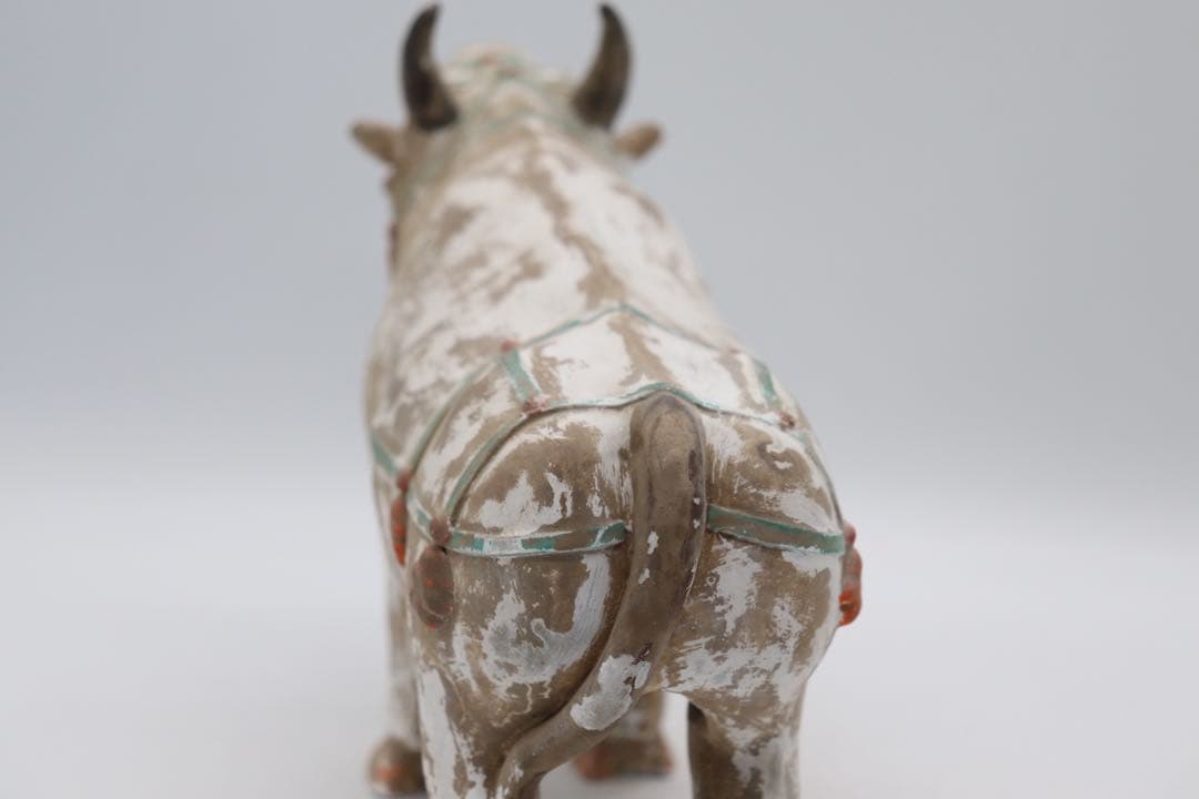 中国　漢時代　加彩陶器　牛　送料込み1218