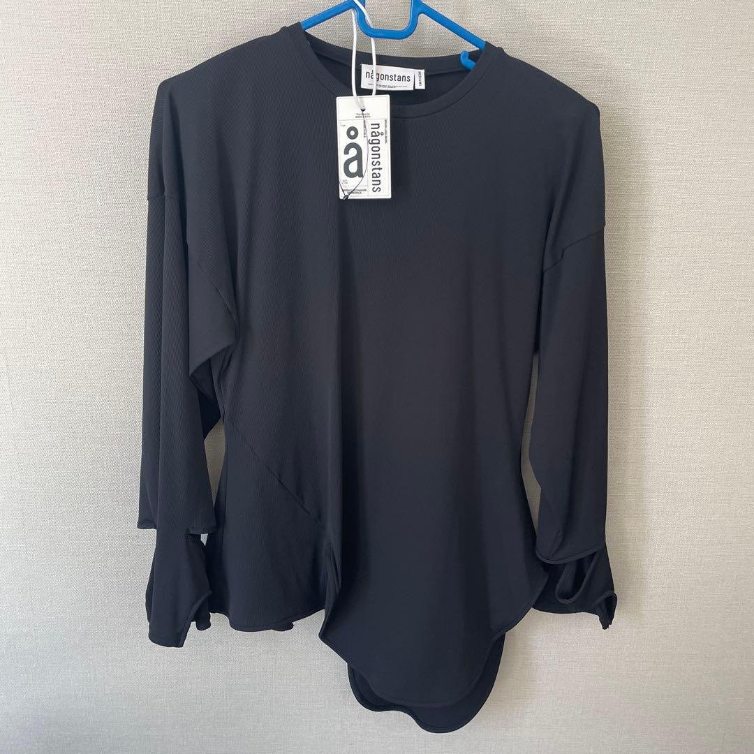 超美品♡ナゴンスタンスベンドスリーブスイムラッシュガード¥19800