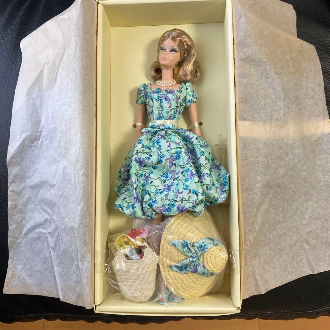 【ルンルン様限定】MARKET DAY BARBIE Doll