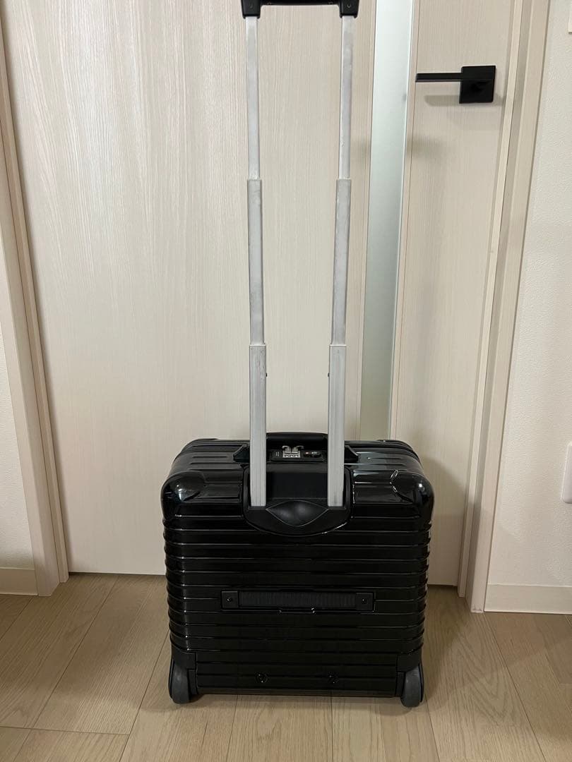 RIMOWA ブラック キャリーケース
