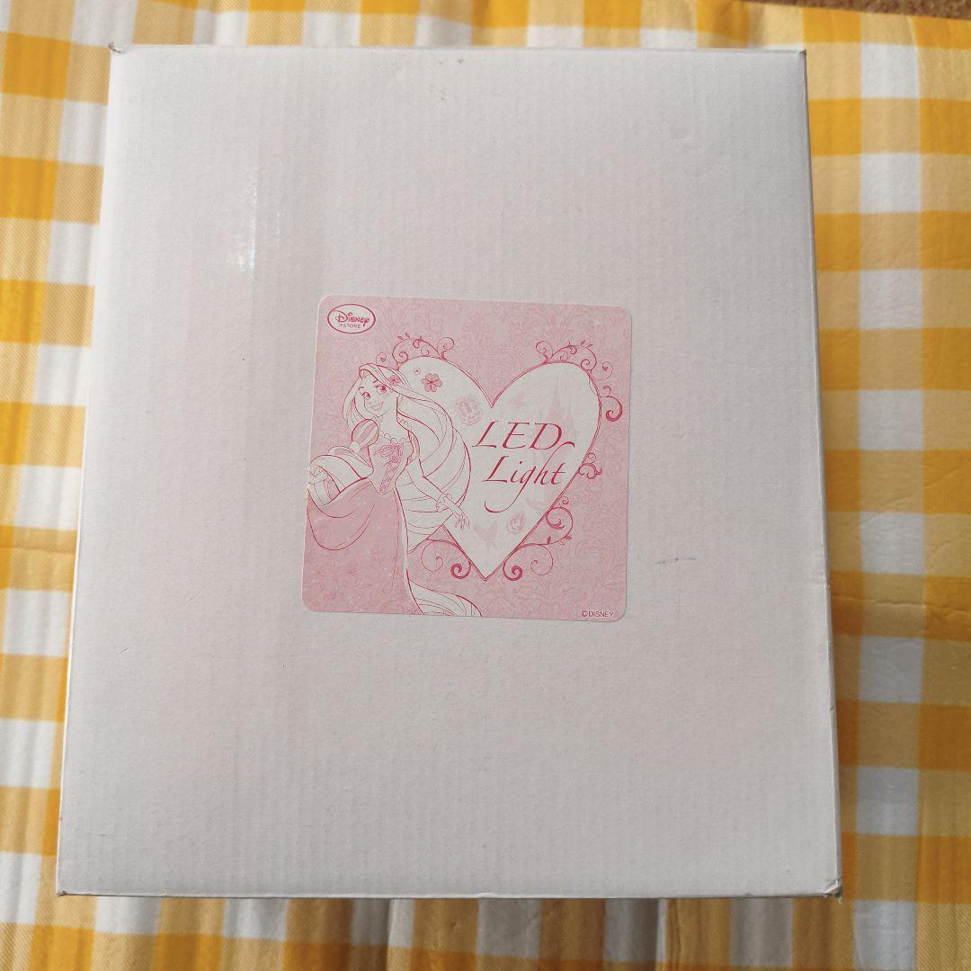 ディズニーストア　ラプンツェル　LEDライト　Disney　フィギュア　置物