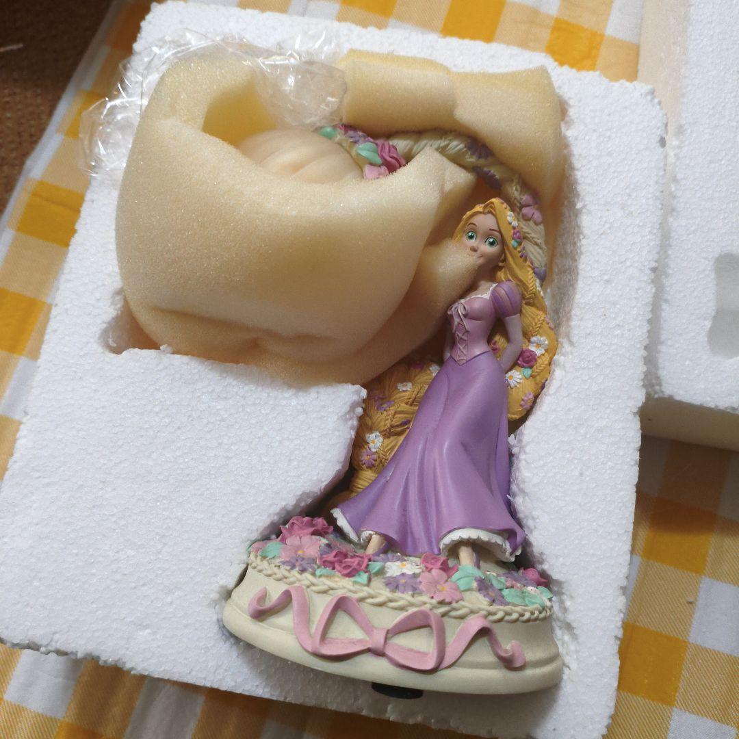 ディズニーストア　ラプンツェル　LEDライト　Disney　フィギュア　置物