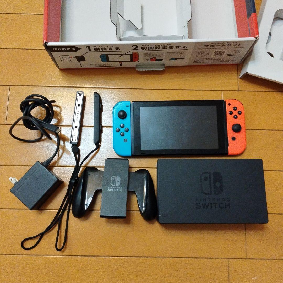 ♥NintendoSwitchネオンブルー＆レッドケース+fifa19とプーマ靴