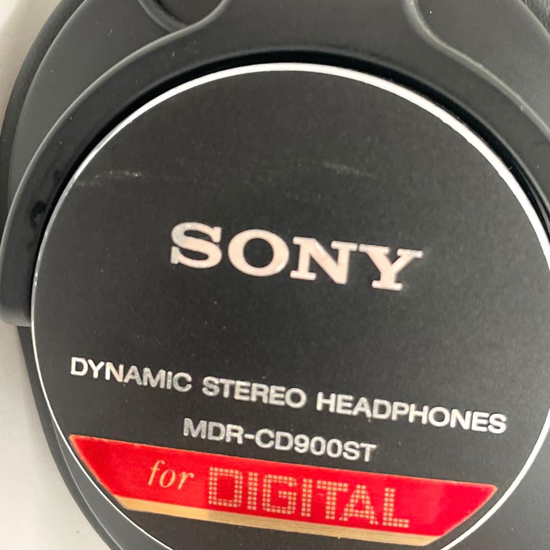 SONY モニターヘッドホンMDR-CD900ST