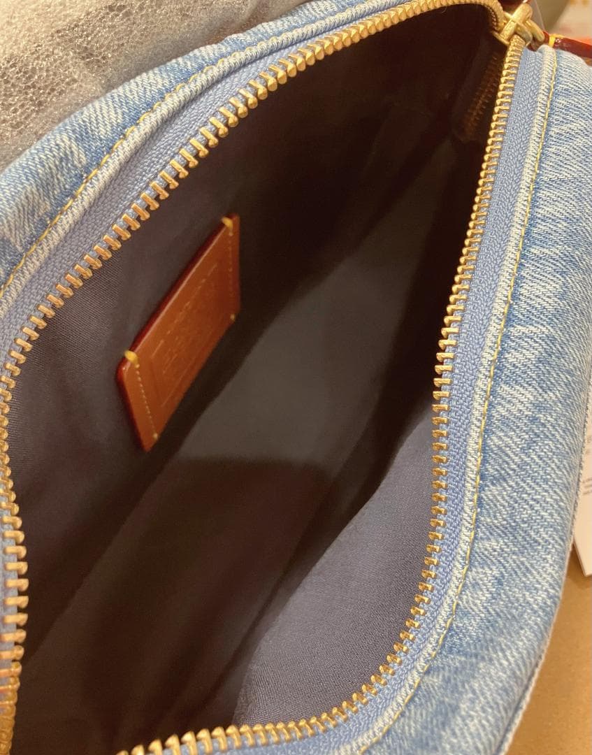 新品coach カーゴ カメラ バッグ