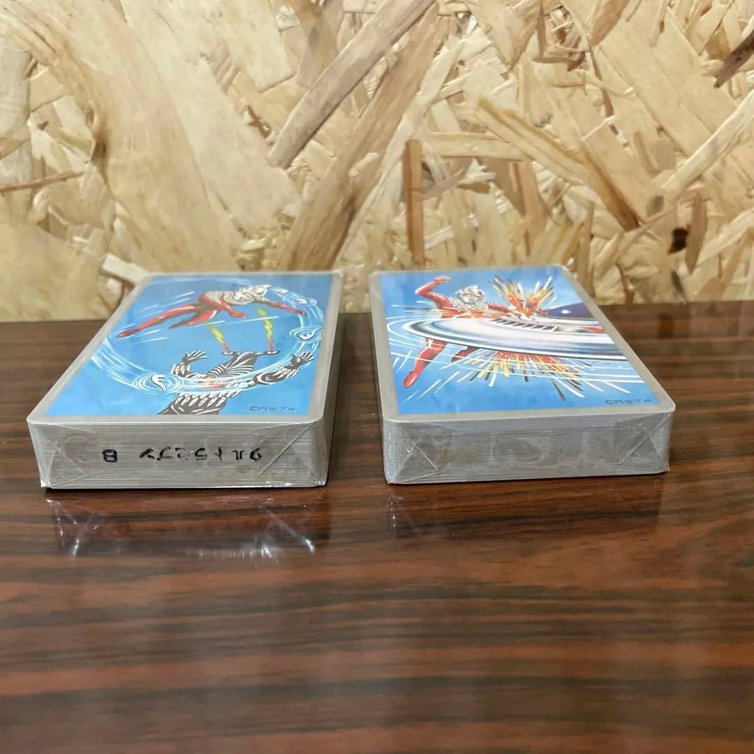 超貴重　ウルトラセブン　任天堂　トランプ　2種