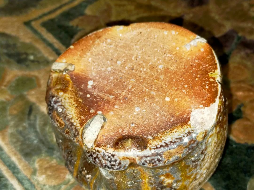 ♥新品♥　信楽焼　蹲る　♥　上田寿方　極上作品　共箱付き　花瓶　花器