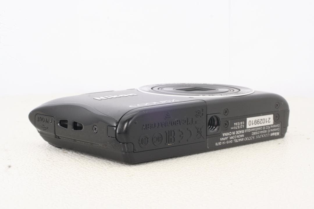 Y*Y様 良品☆清掃済 ニコン Nikon COOLPIX S3700 コンパク