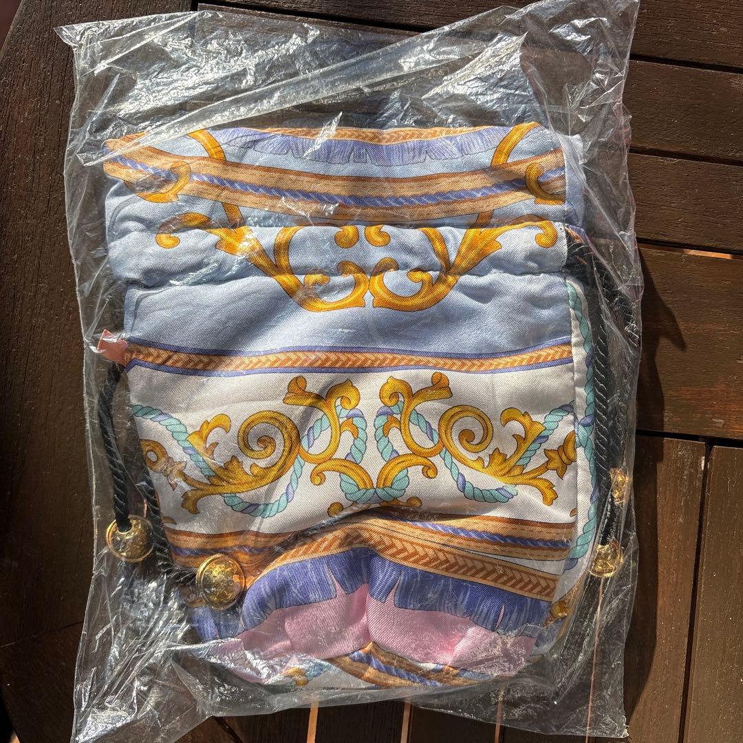 セリーヌ；シルク巾着