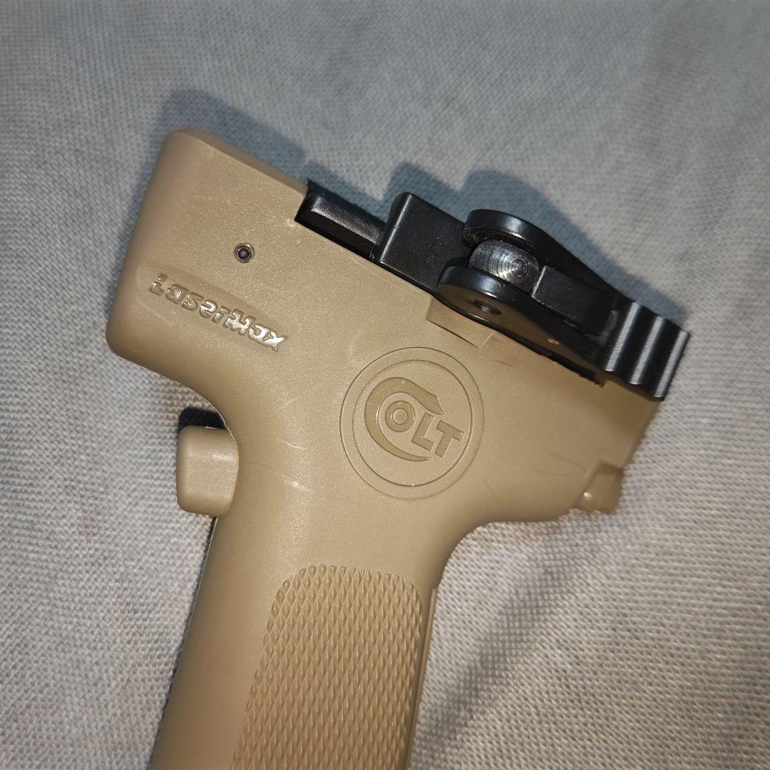 COLT CGLタイプ　フォアグリップ　点灯確認済み