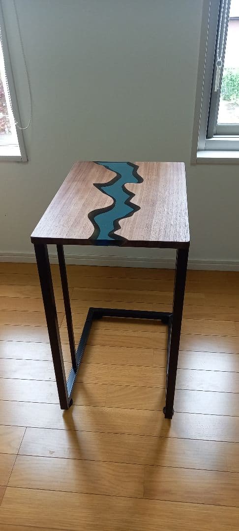 リバーテーブル　レジンテーブル　サイドテーブル　キャスター付き　コーヒーテーブル