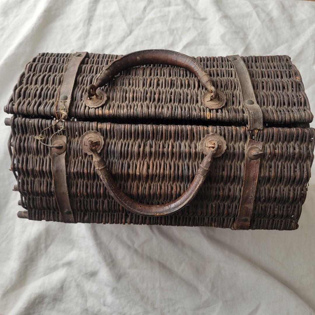 フランス　アンティーク　パニエ　蓋付き