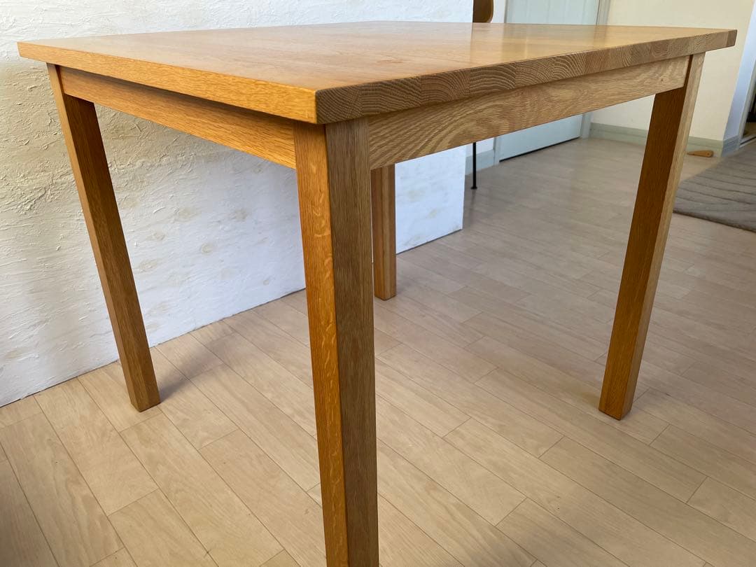 ［特価！無印良品］ダイニングテーブル　オーク無垢材 80cm×80cm