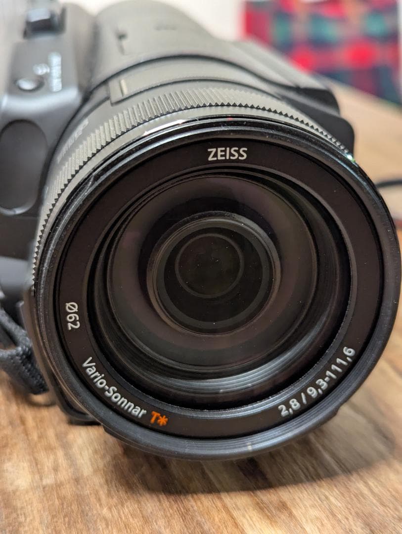 【極美品】SONY FDR-AX700　4K デジタルビデオカメラ