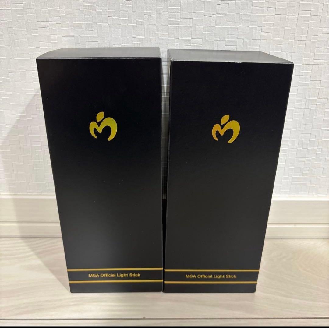 【美品】公式 MGA ミセス ペンライト ２本セット