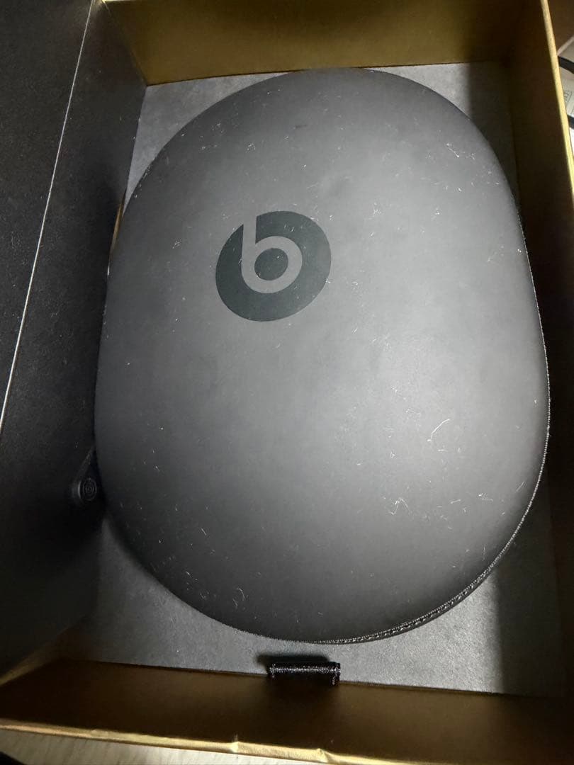 Beats Studio3 Wireless 台付