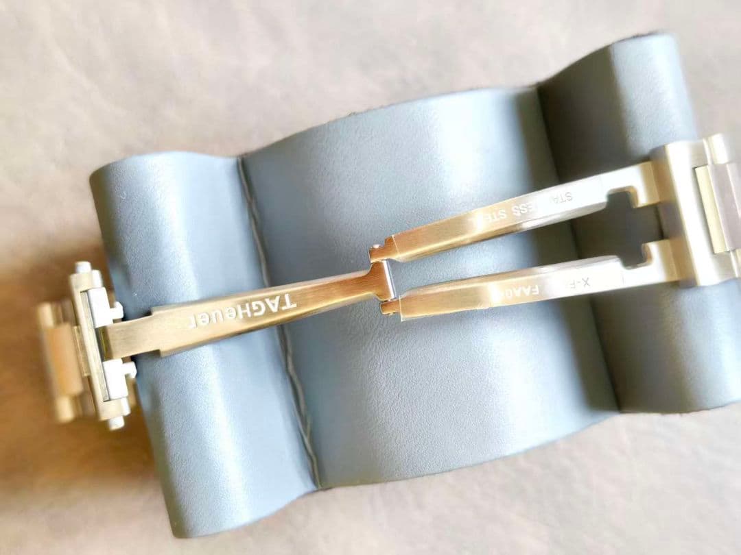 タグホイヤー TAG Heuer WAR201B