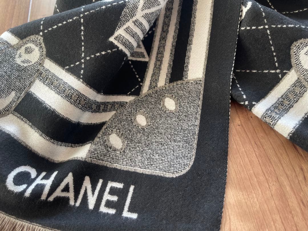未使用 CHANEL エッフェル塔 ノベルティ マフラー ストール ブラック