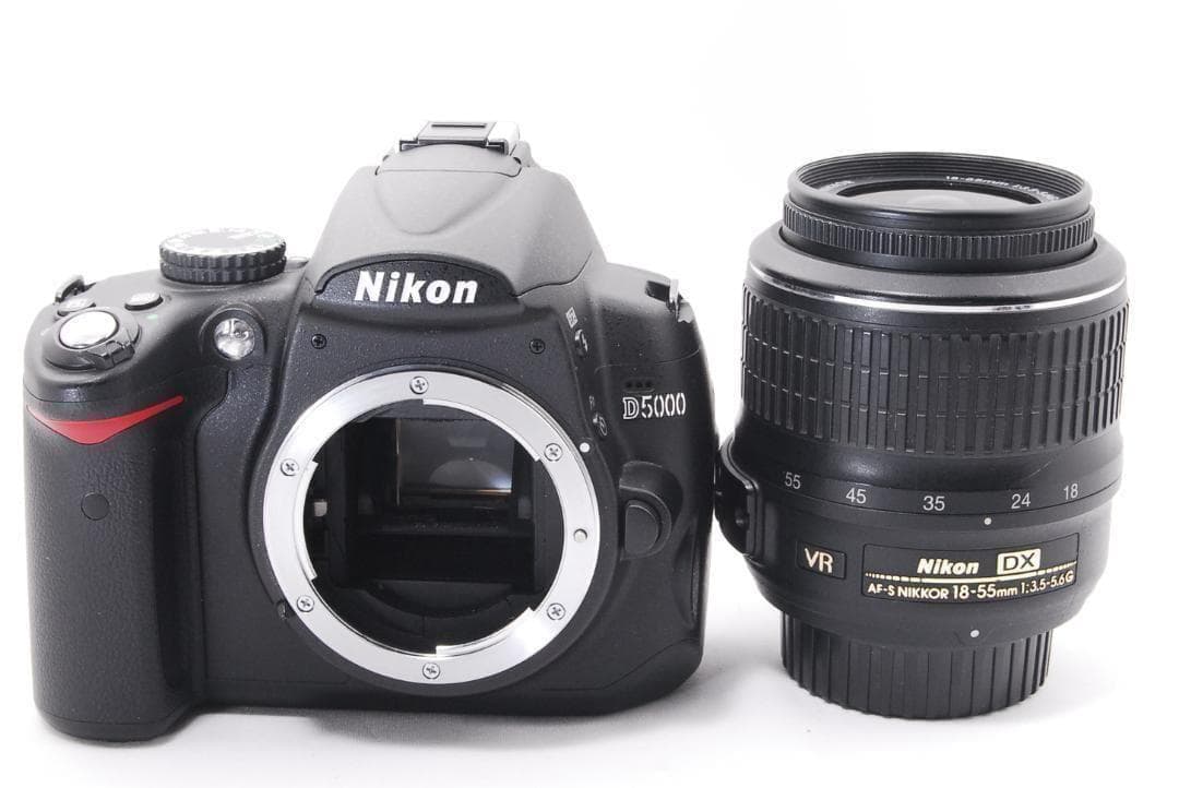 シャッター数1318回 Nikon D5000 届いてすぐ使える！初心者オススメ