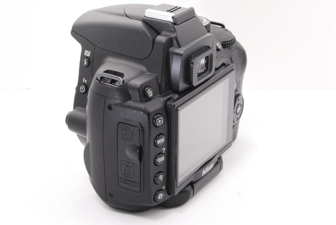 シャッター数1318回 Nikon D5000 届いてすぐ使える！初心者オススメ