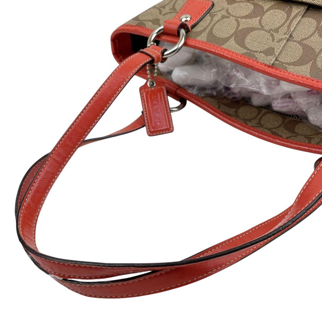 ✨美品　coach コーチ　ショルダーバッグ　肩掛け　PVC レザー 18917