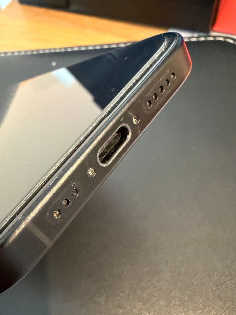 【美品】iPhone16 128GB ブラック　SIMフリー