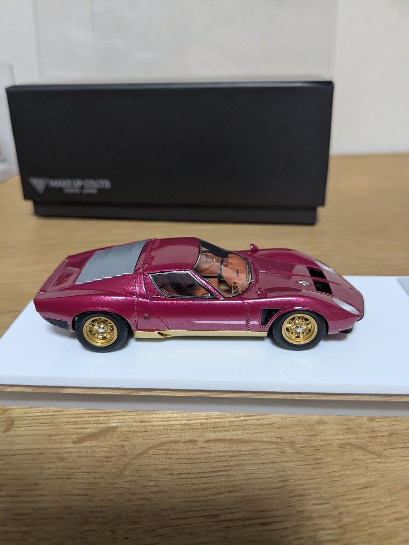 アイドロン　メイクアップ　 1/43 ランボルギーニ イオタ SVJ　EM395