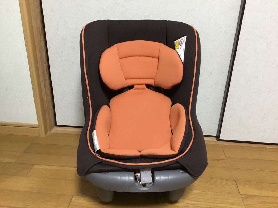 【美品】Combi チャイルドシート　ミニマグランデ　インナークッション付き