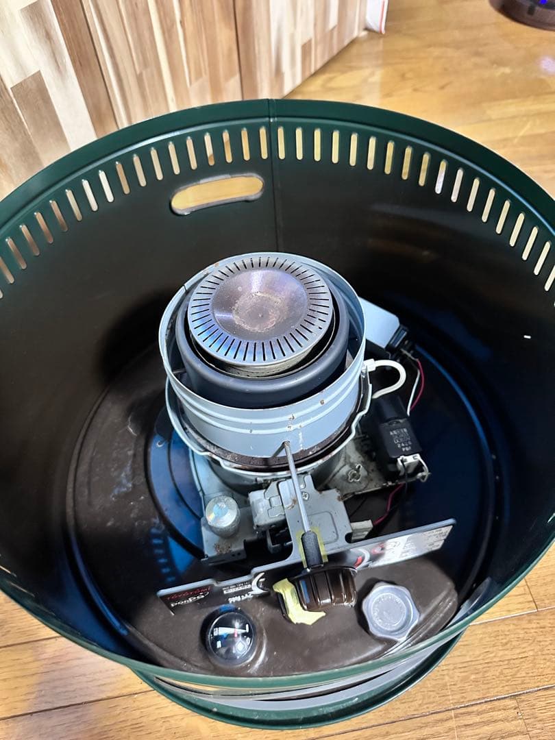 石油ストーブ炉端タイプ