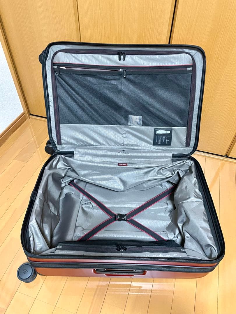 め*ぐ様 【新品・未使用】訳あり⭐︎ビクトリノックス スーツケース 81L