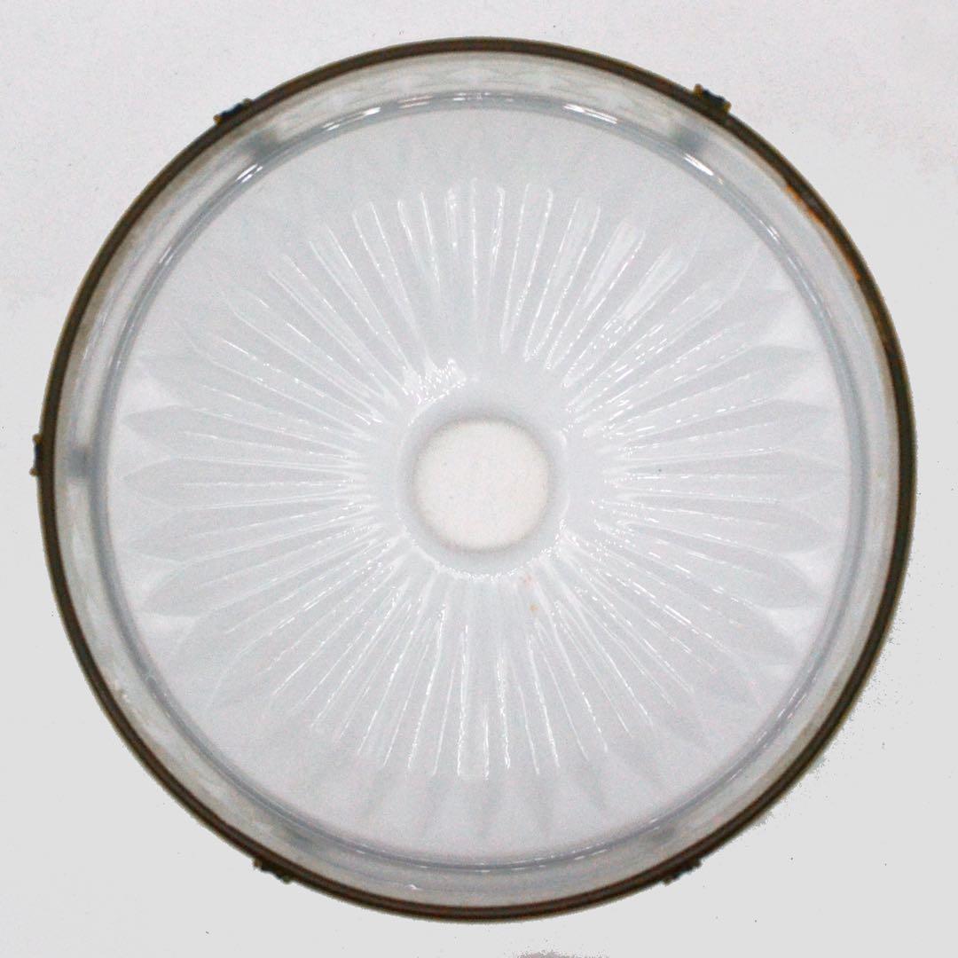 昭和レトロ　電笠 乳白ガラス　プレスガラス　セル巻き　幾何学 戦前〜昭和初期