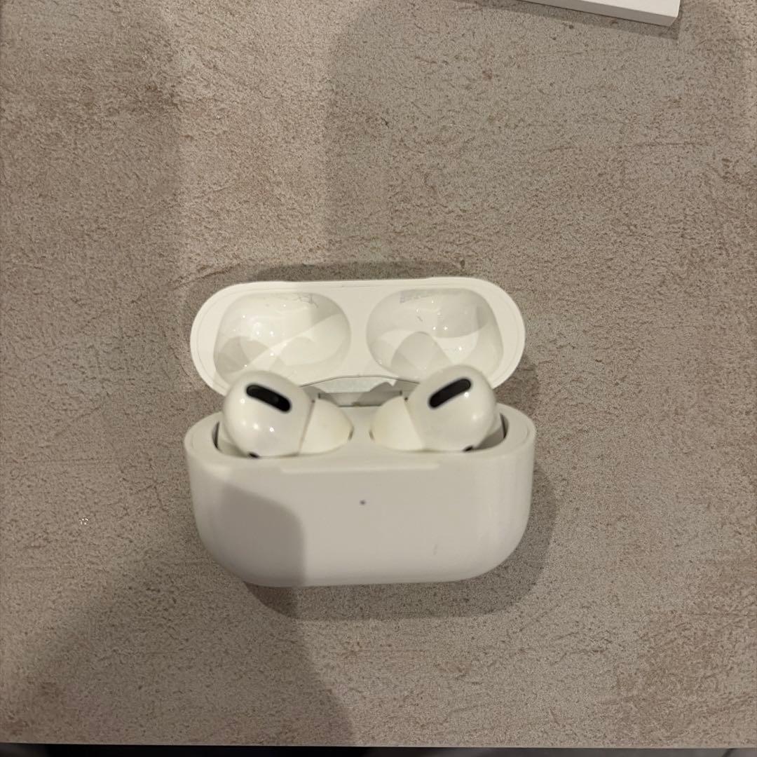 AirPods Pro ホワイト